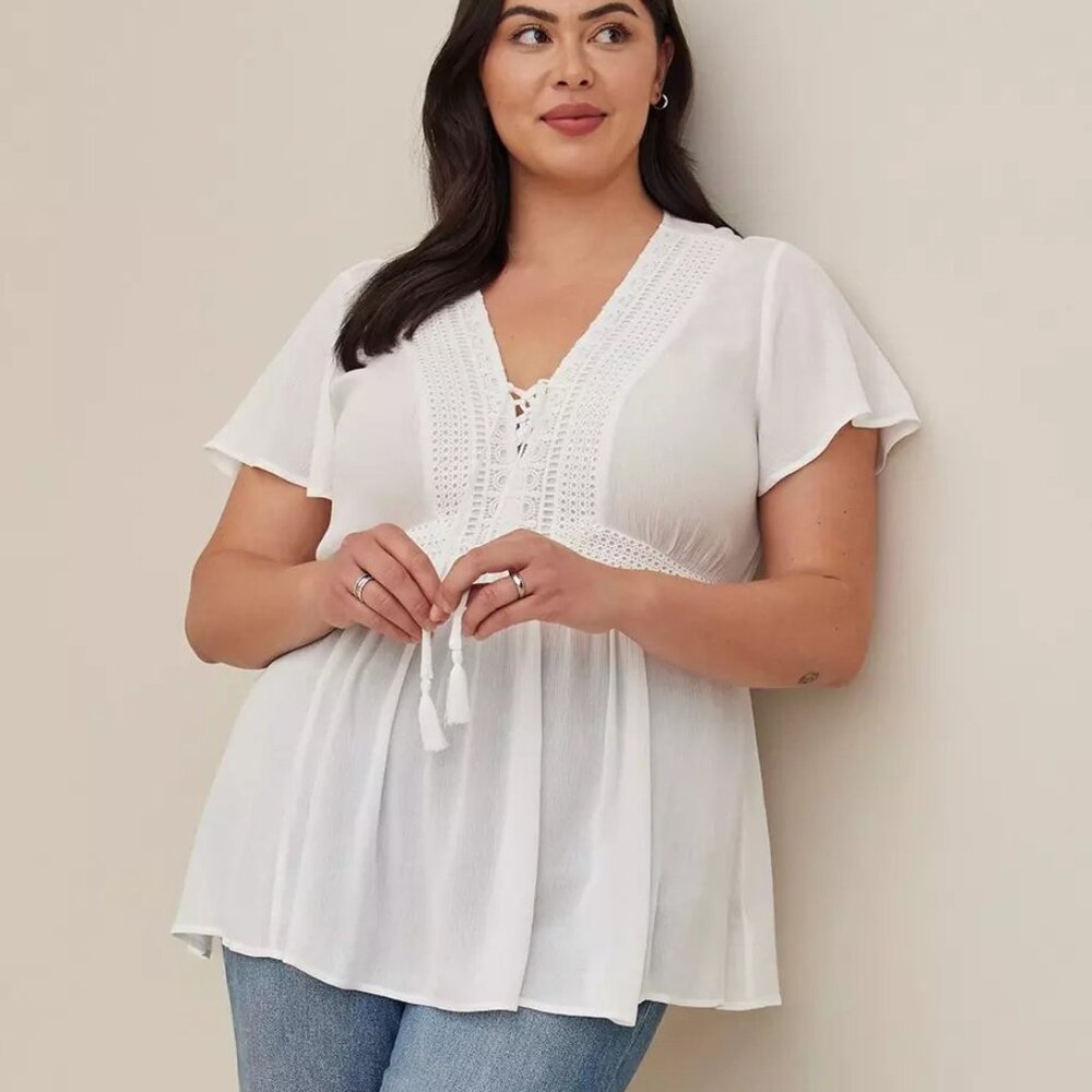 Torrid Babydoll Crinkle Gauze Crochet Inset Lace-Up Top Size 2